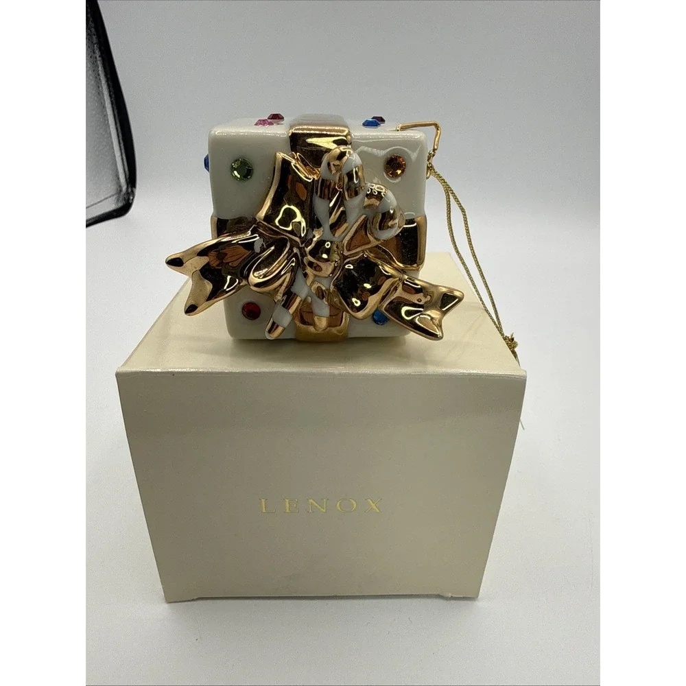 Lenox 2003 Jeweled Gift Box Christmas Ornament Gold Trim Missing 1 Gem VTG